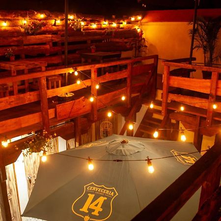 Kamazoztz Hostel And Travel Antigua Bagian luar foto
