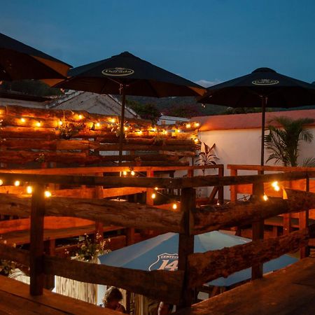 Kamazoztz Hostel And Travel Antigua Bagian luar foto