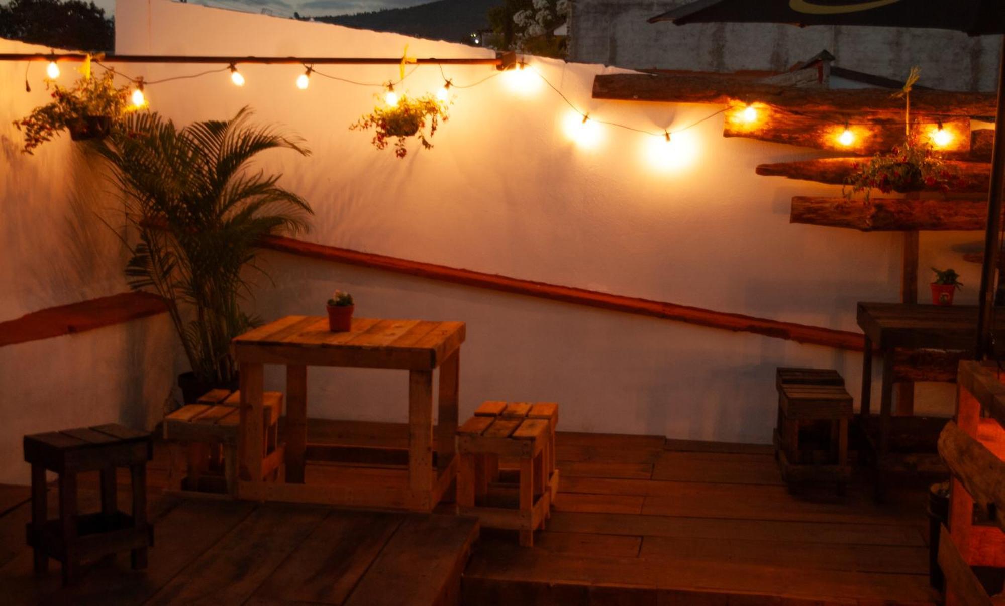 Kamazoztz Hostel And Travel Antigua Bagian luar foto