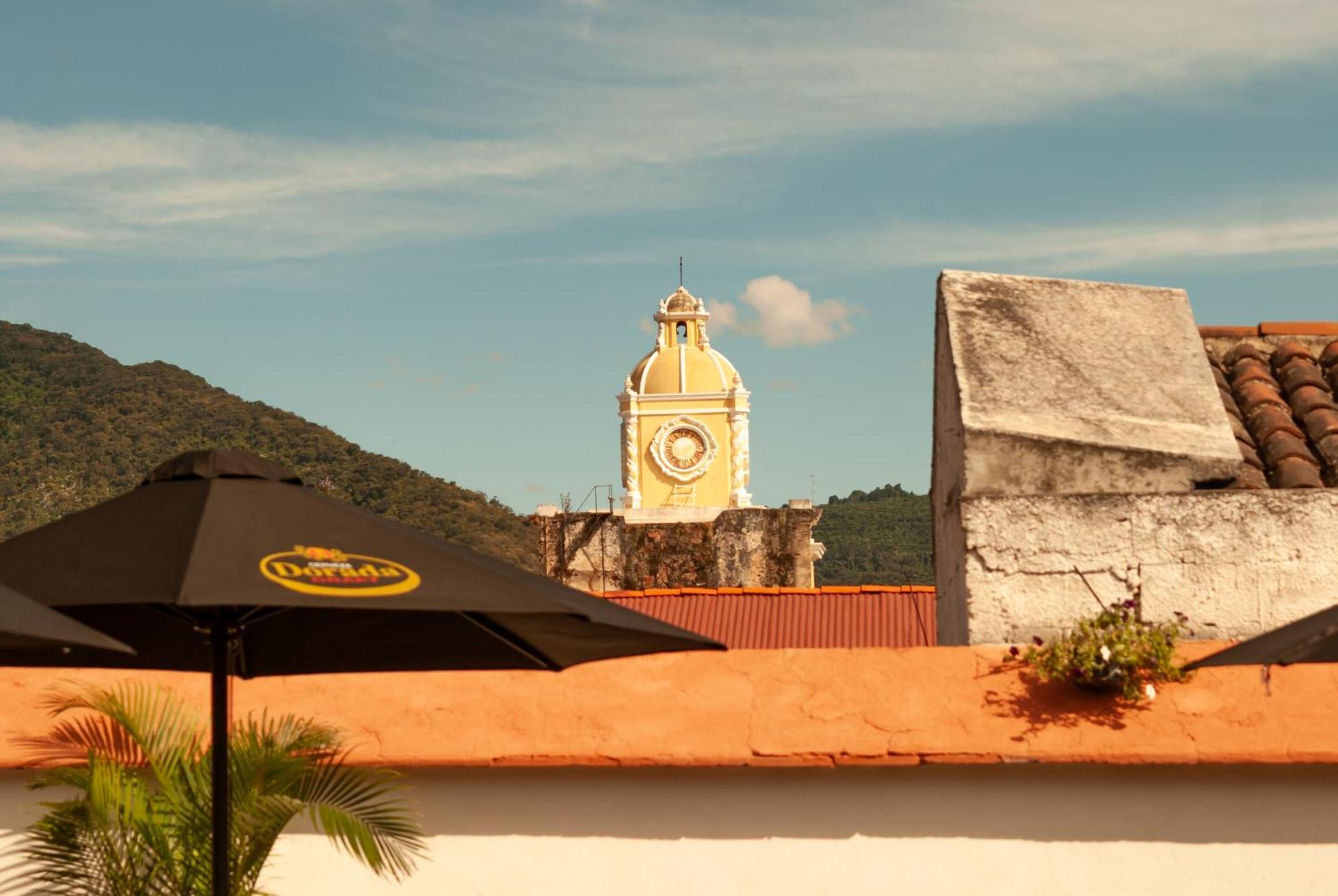 Kamazoztz Hostel And Travel Antigua Bagian luar foto