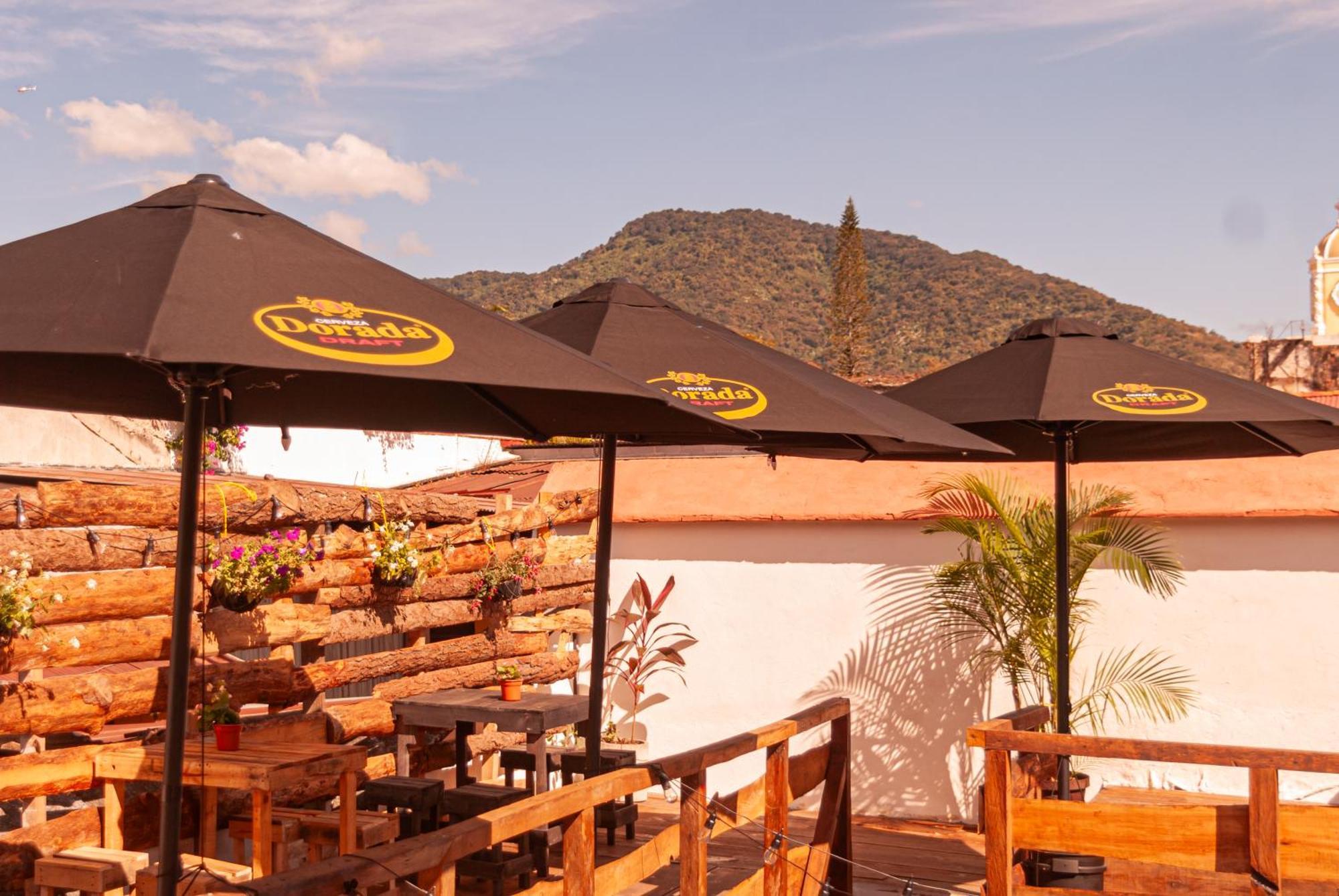 Kamazoztz Hostel And Travel Antigua Bagian luar foto