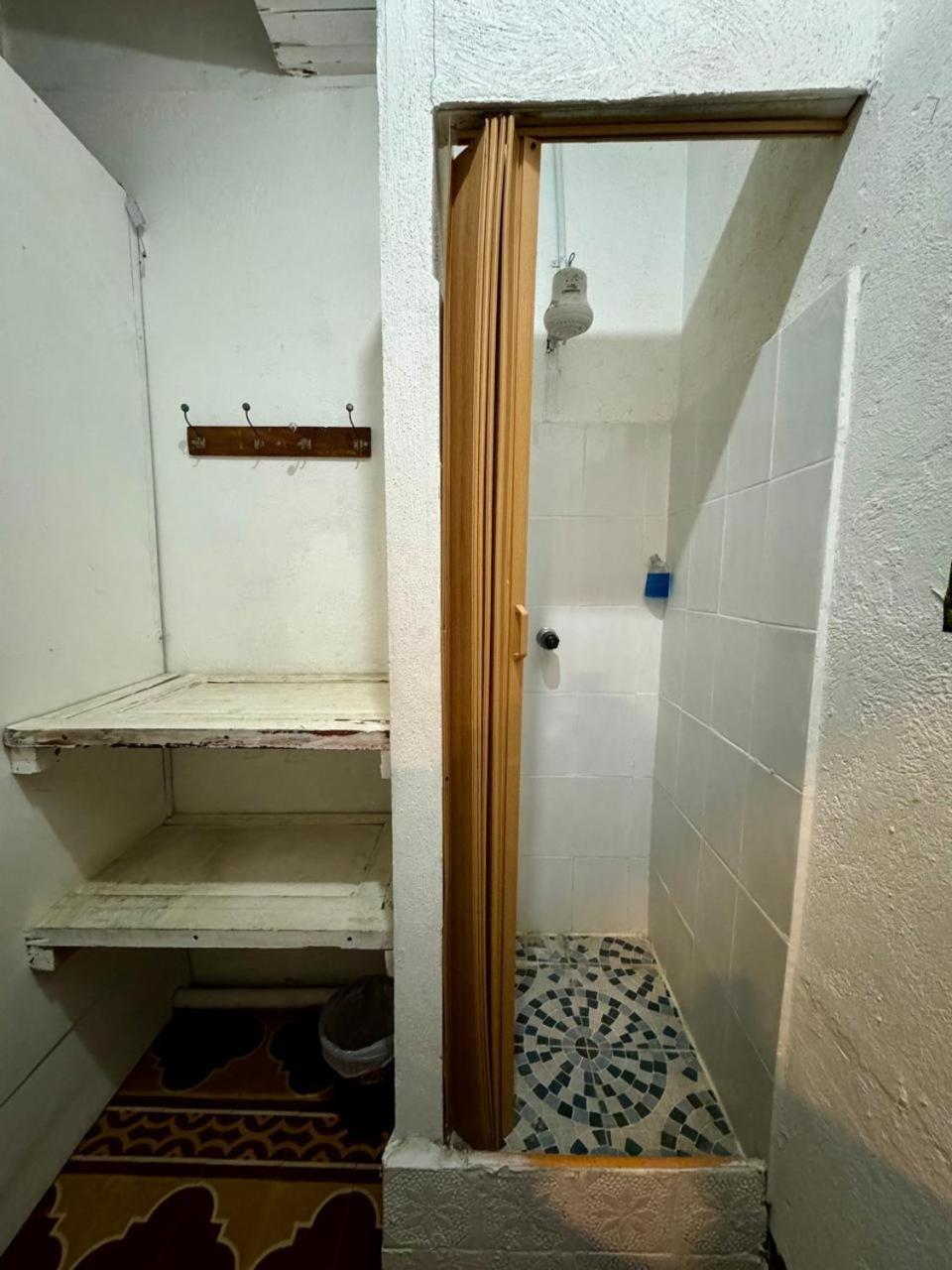 Kamazoztz Hostel And Travel Antigua Bagian luar foto