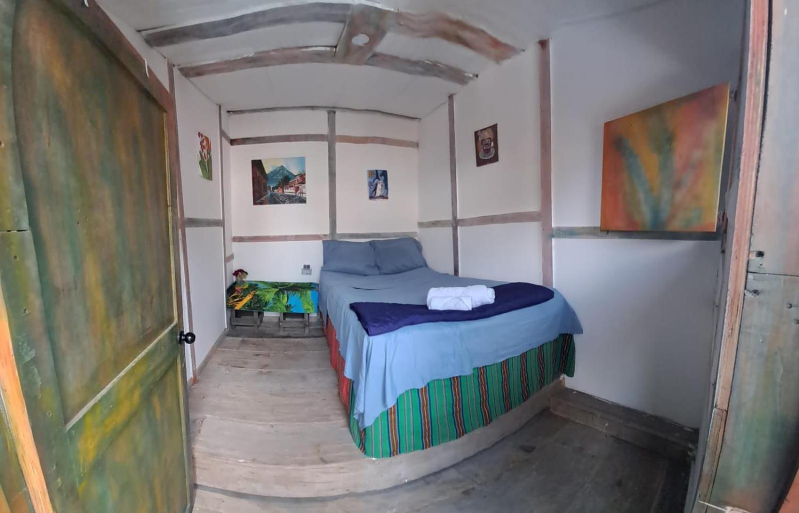 Kamazoztz Hostel And Travel Antigua Bagian luar foto